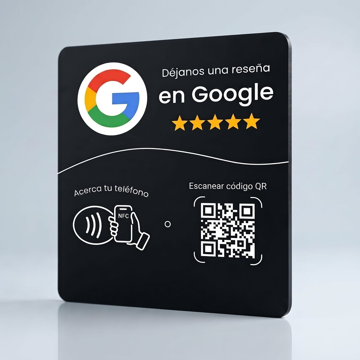 Placa NFC negra para el mostrador de recepción del taller