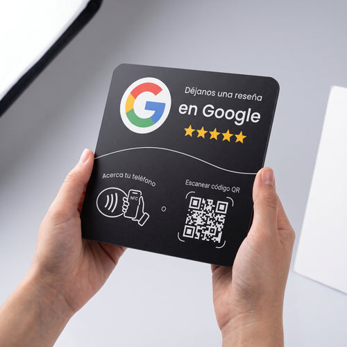 Placa NFC para Reseñas de Google — Para el mostrador | NFC + QR · Regrabable